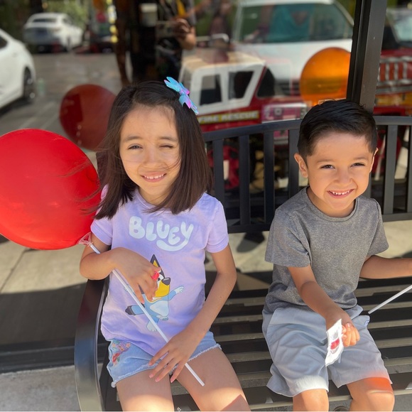 Meet your Posher, Andrea - Picture 6 of 12